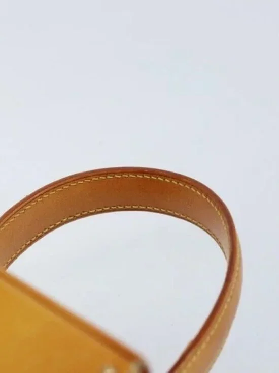 LOUIS VUITTON Monogram Vernis Bleecker Cosmetic Pouch Beige M91002 Auth 173131 - Picture 8 of 15